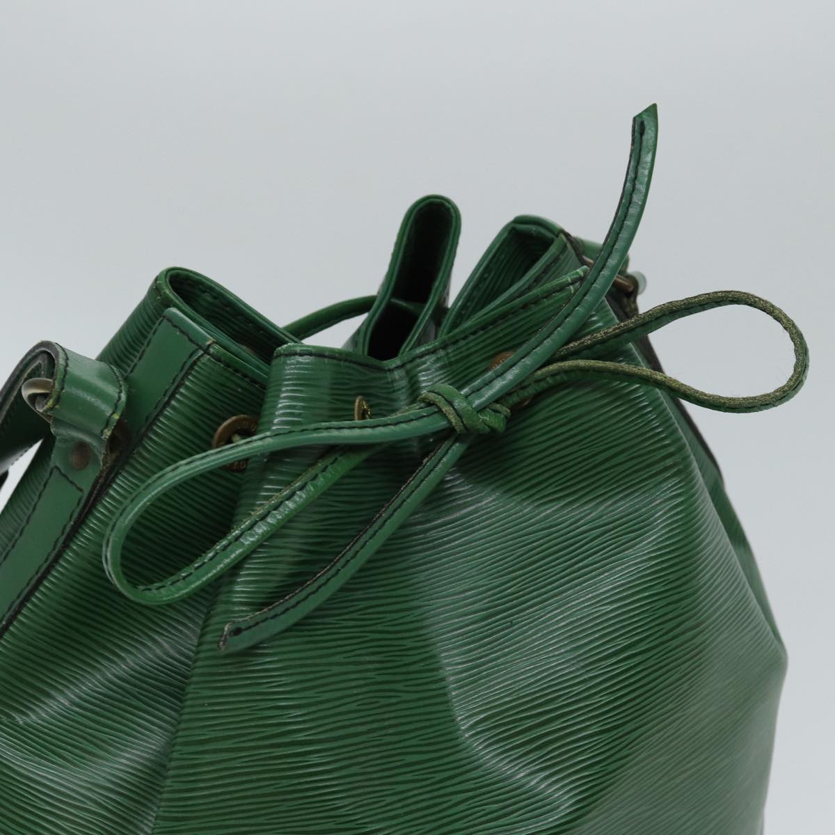 LOUIS VUITTON Epi Noe Shoulder Bag Green M44004 LV mr145
