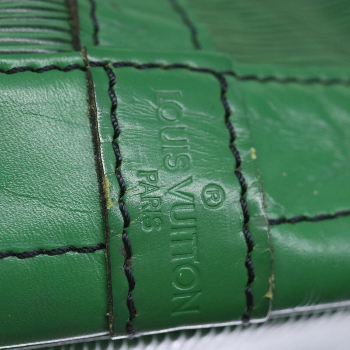 LOUIS VUITTON Epi Noe Shoulder Bag Green M44004 LV mr148
