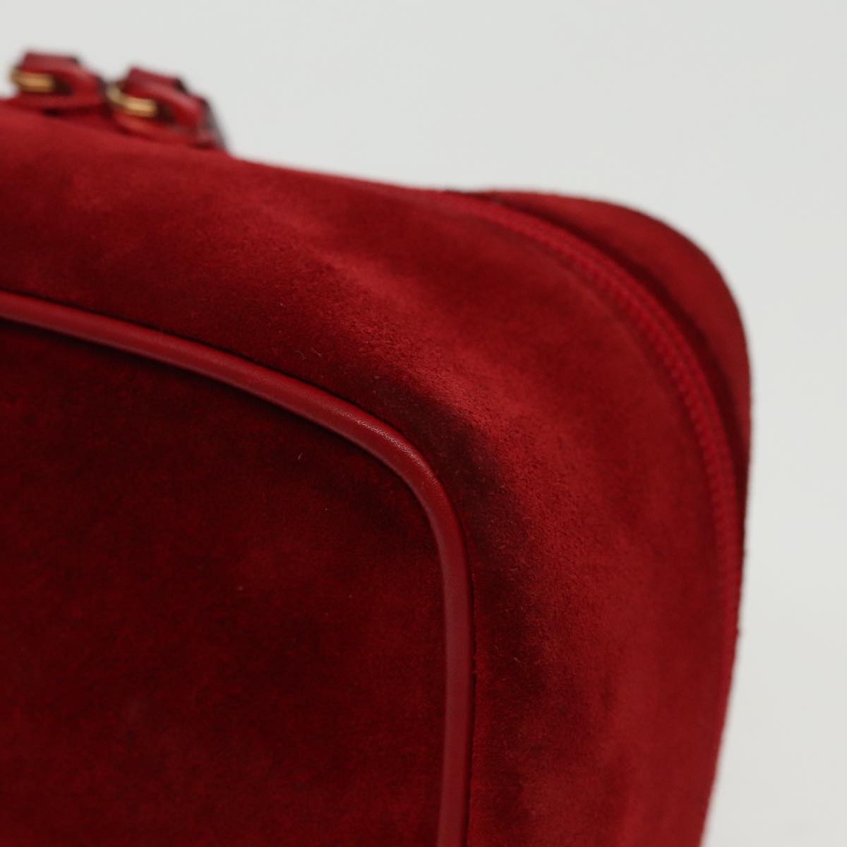 GUCCI Vanity Pouch Suede Red Gold mr635