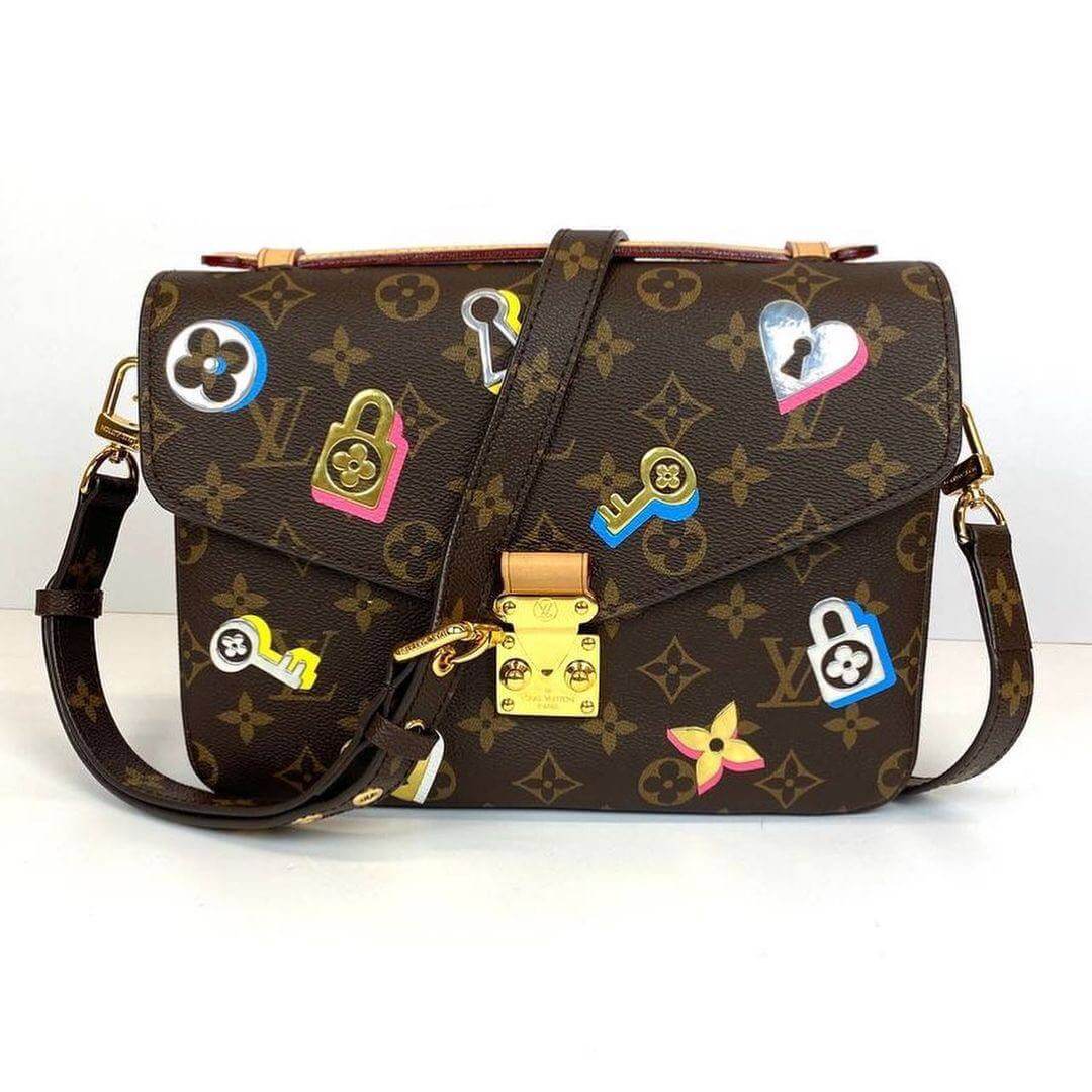 Monogram Pochette Metis Messenger Bag Love Lock