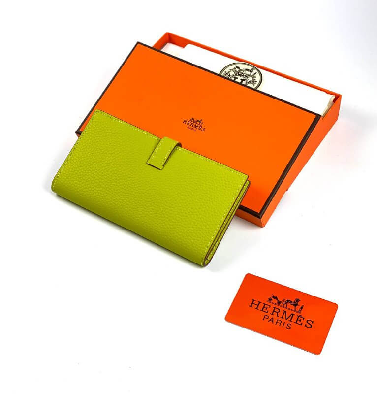 HermÃƒÆ’Ã‚Â¨s light green Bearn Compact Wallet, Epsom Etoupe and Gold Hardware