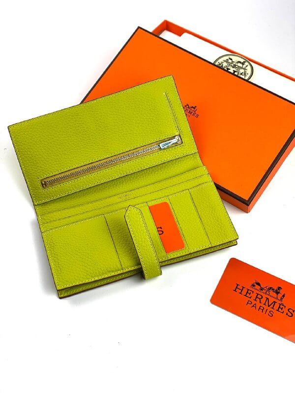 HermÃƒÆ’Ã‚Â¨s light green Bearn Compact Wallet, Epsom Etoupe and Gold Hardware