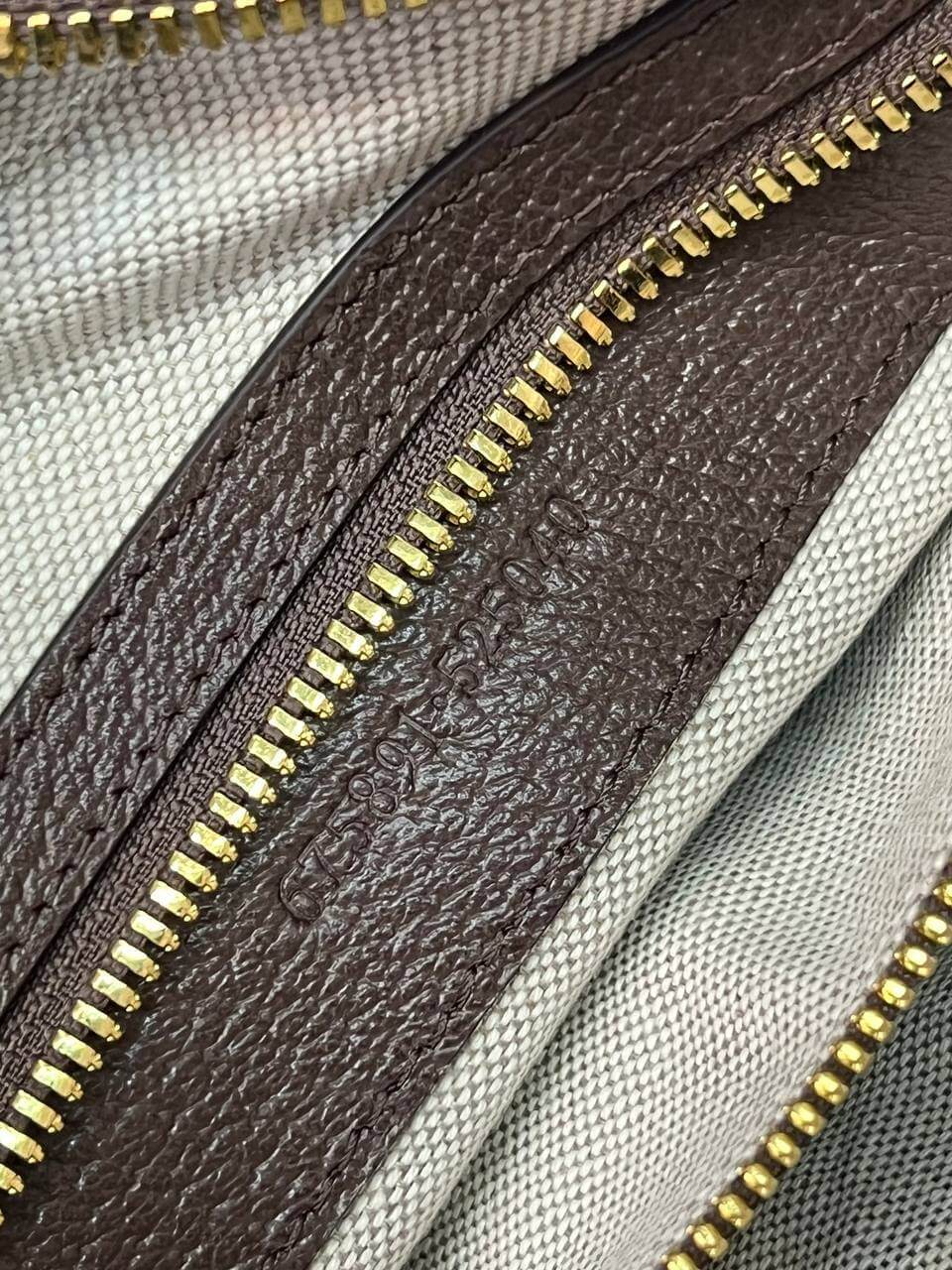 Messenger bag with jumbo GG