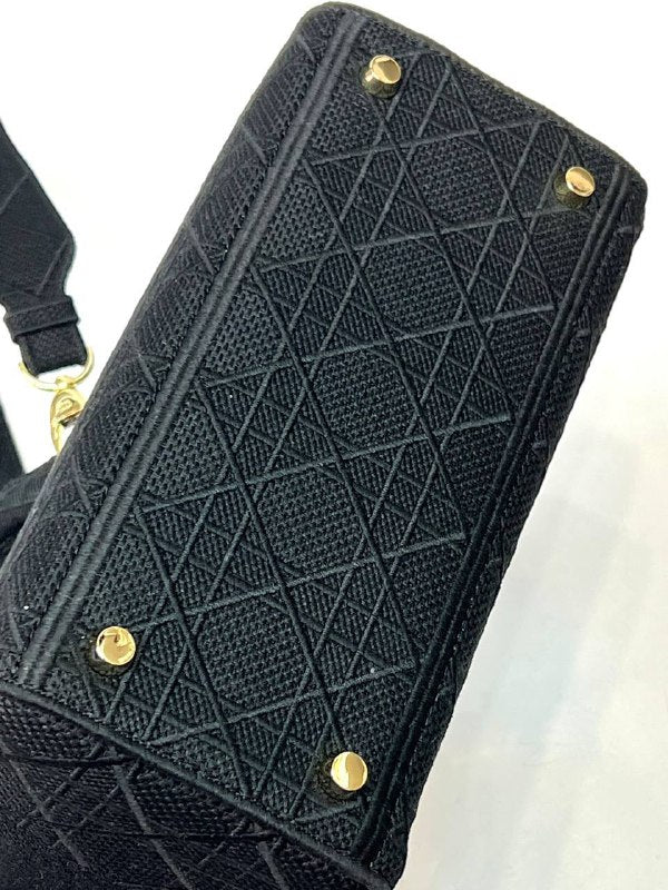 MEDIUM LADY D-LITE BAG Black Cannage embroidery