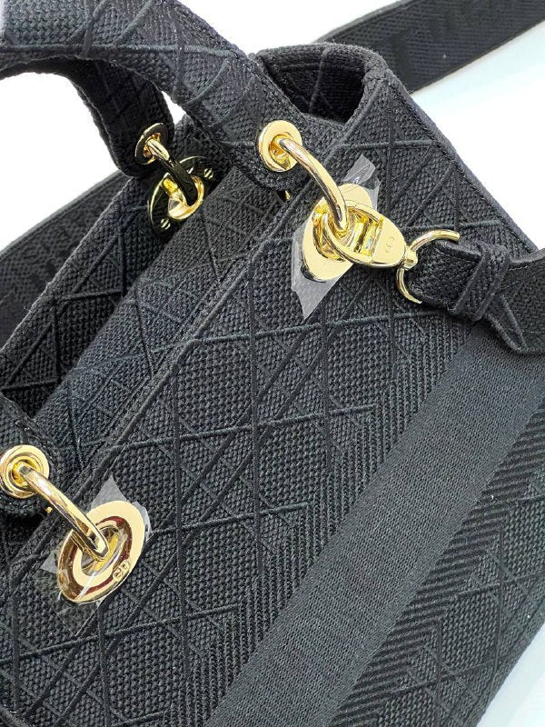 MEDIUM LADY D-LITE BAG Black Cannage embroidery