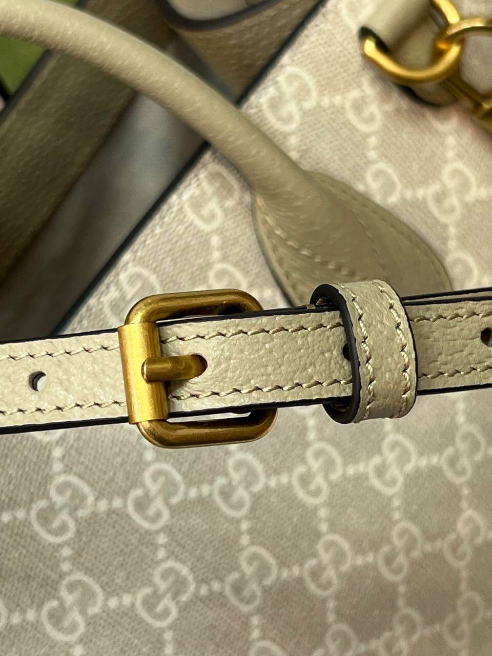 Small tote bag with Interlocking GG Supreme canvas white
