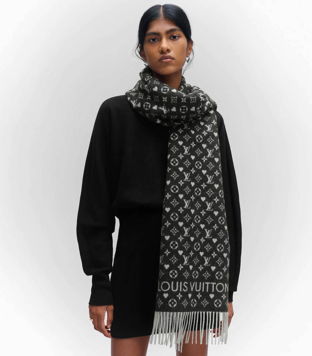 LV GAME ON SCARF