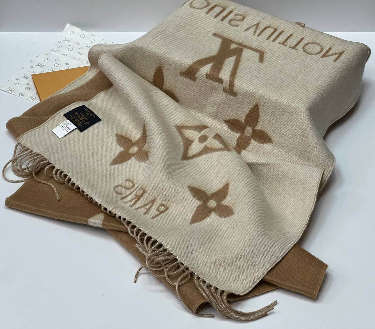 LV REYKJAVIK GRADIENT SCARF
