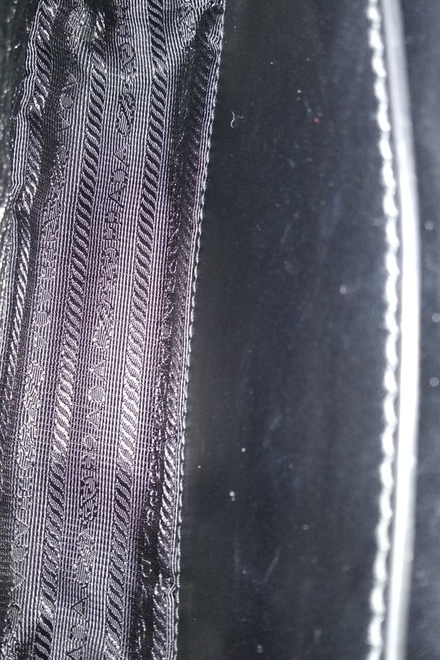 City Calf Ribbon Bag Grey Black
