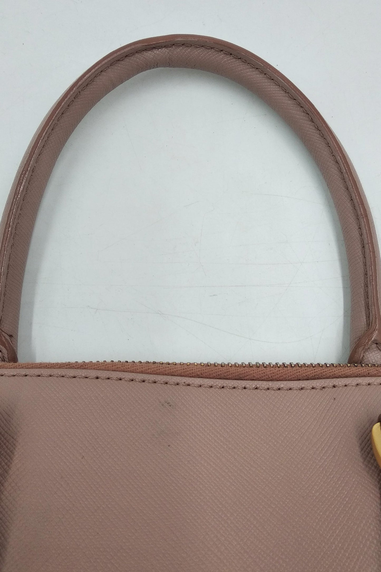 Medium Saffiano Lux Promenade Cammeo