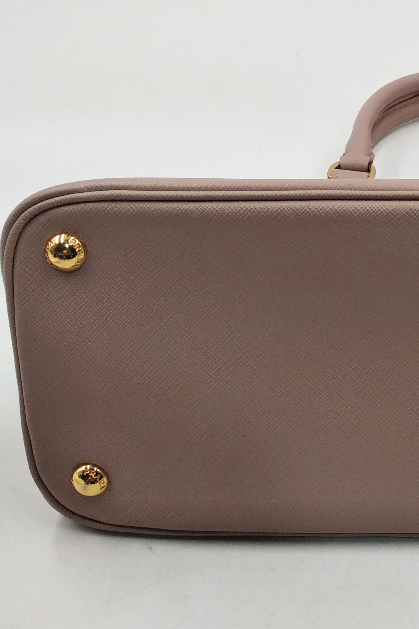 Medium Saffiano Lux Promenade Cammeo