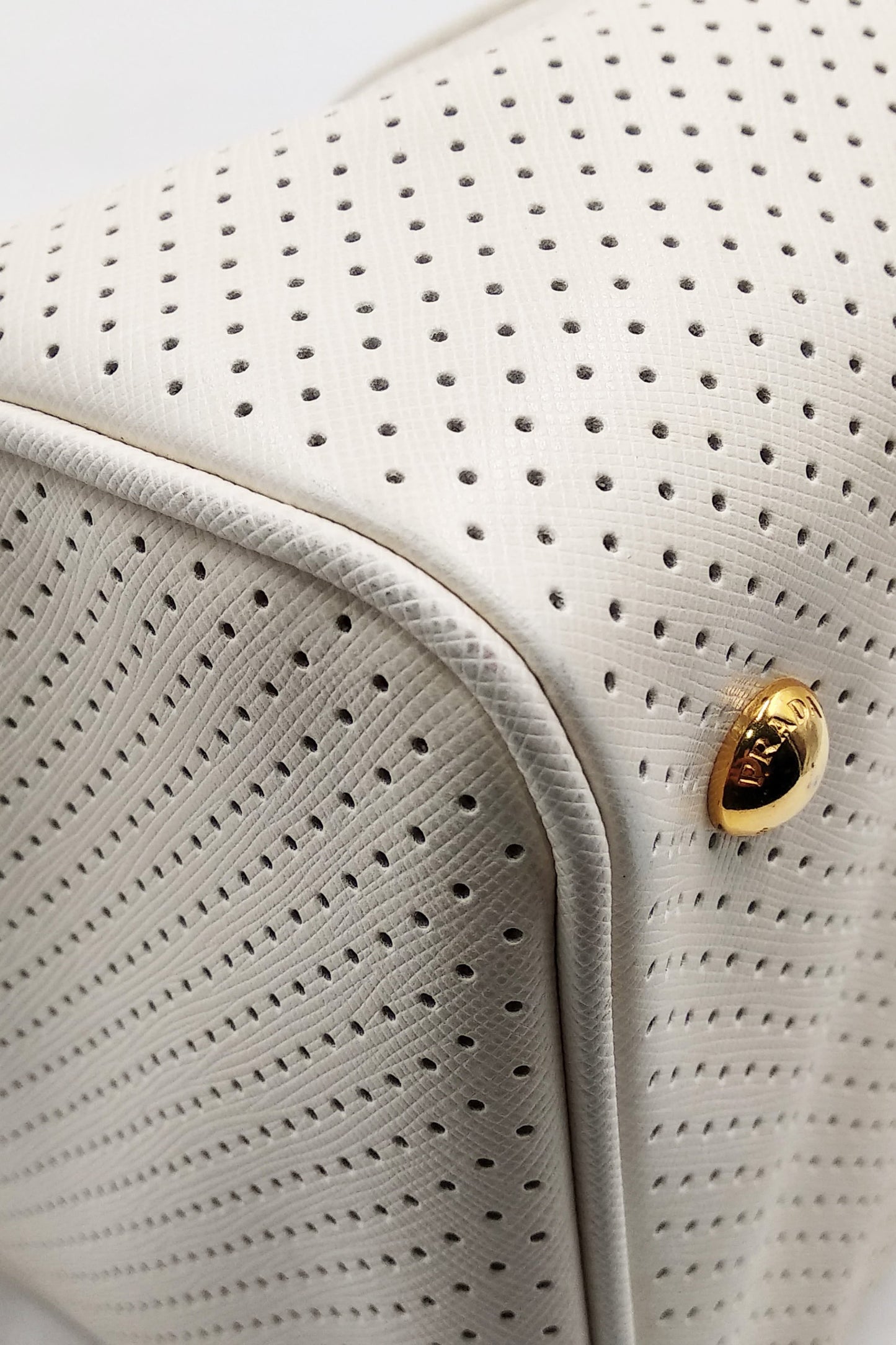 Saffiano Fori Perforated Boston Bag Bianco Black