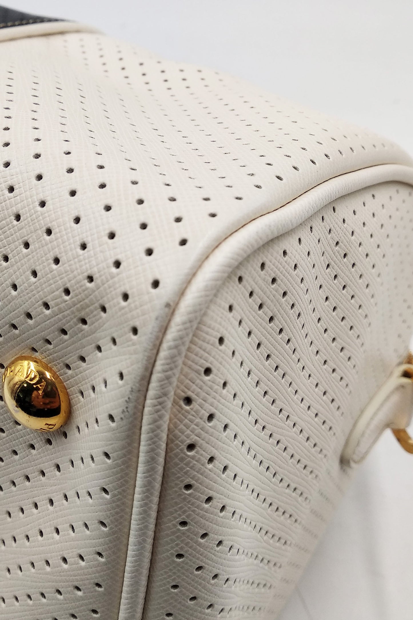 Saffiano Fori Perforated Boston Bag Bianco Black