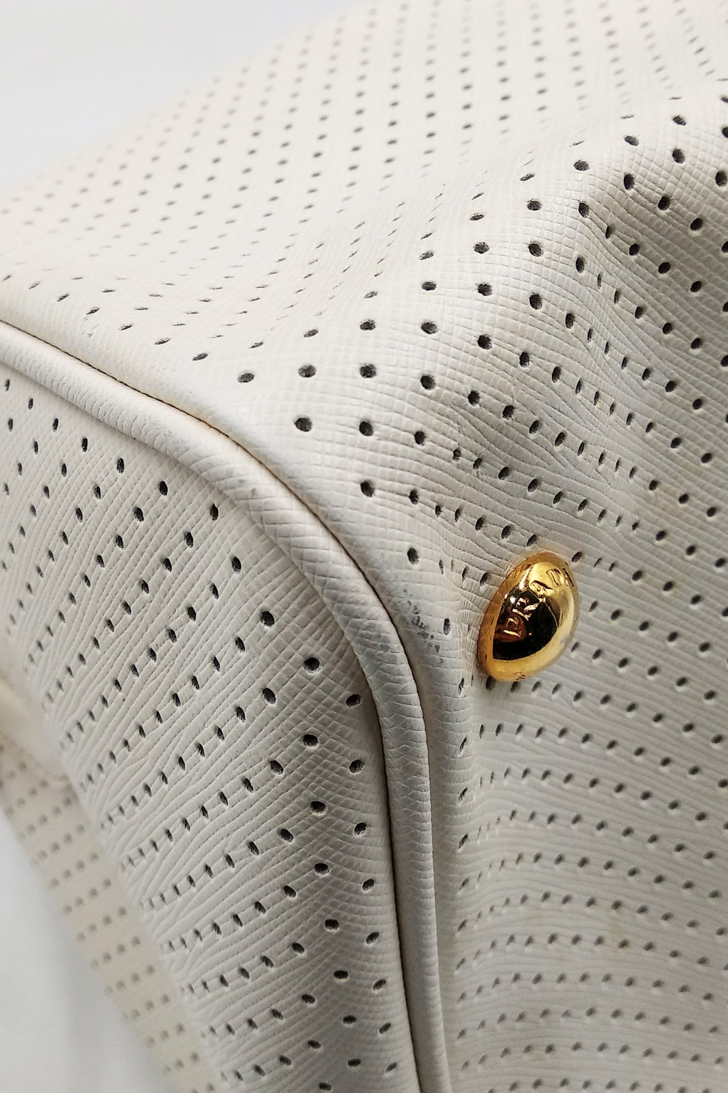 Saffiano Fori Perforated Boston Bag Bianco Black