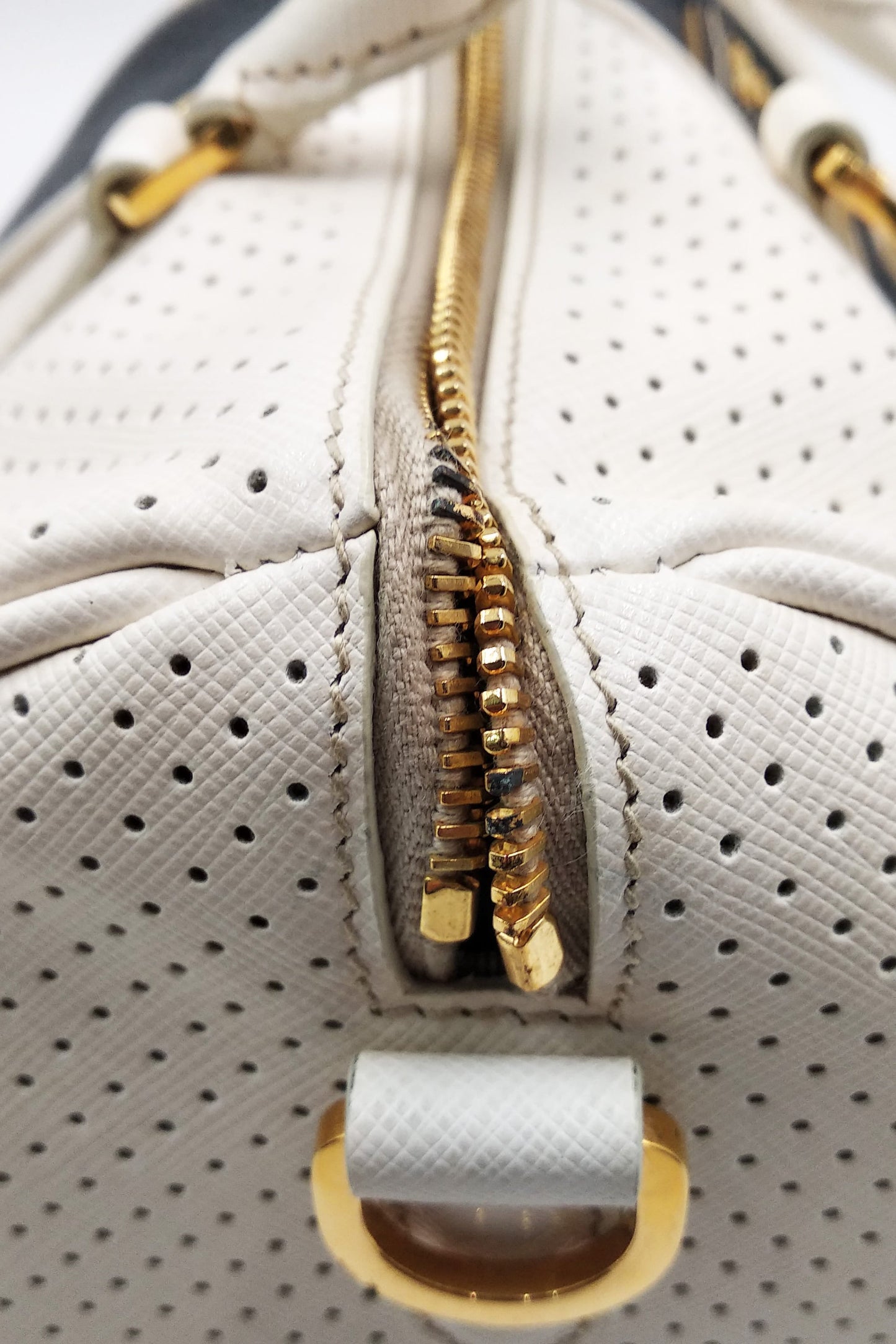 Saffiano Fori Perforated Boston Bag Bianco Black