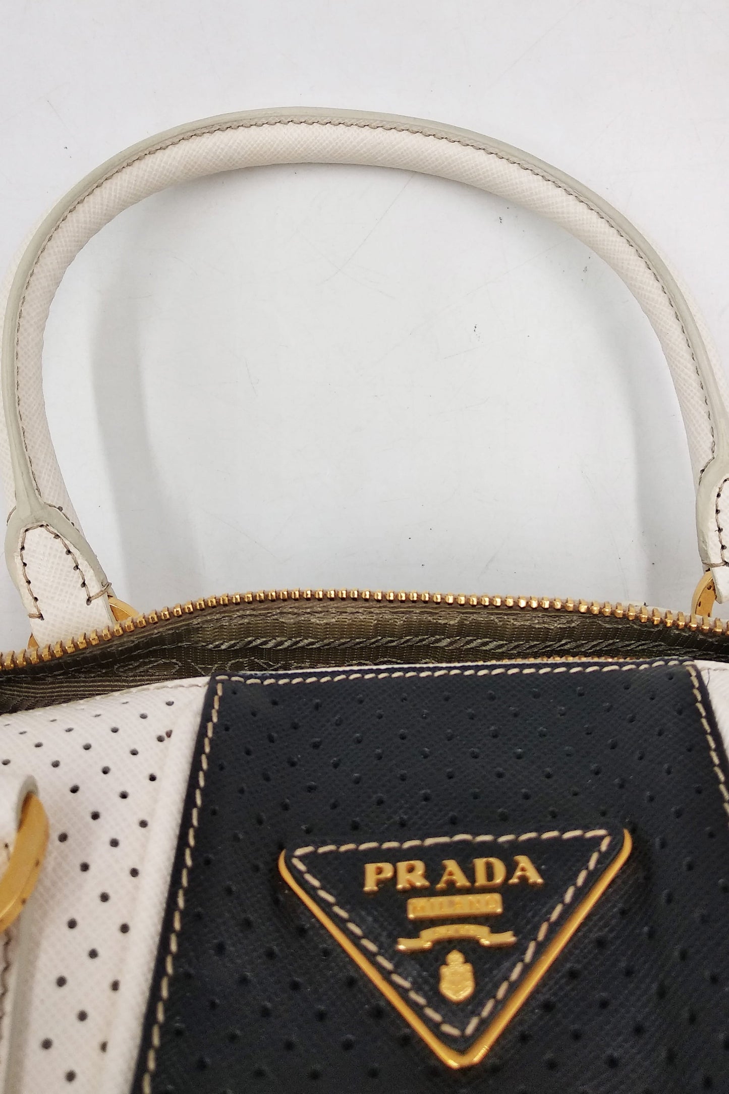 Saffiano Fori Perforated Boston Bag Bianco Black