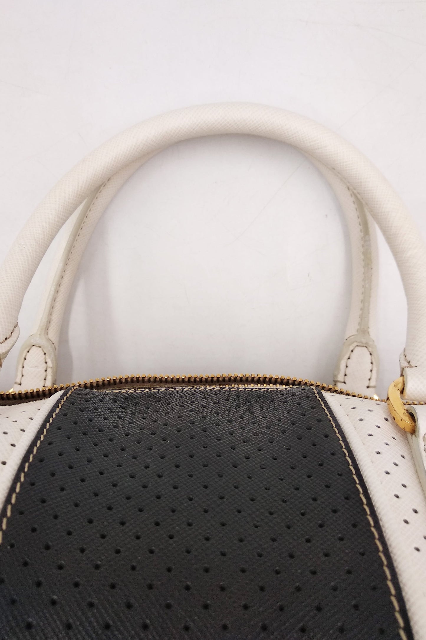 Saffiano Fori Perforated Boston Bag Bianco Black