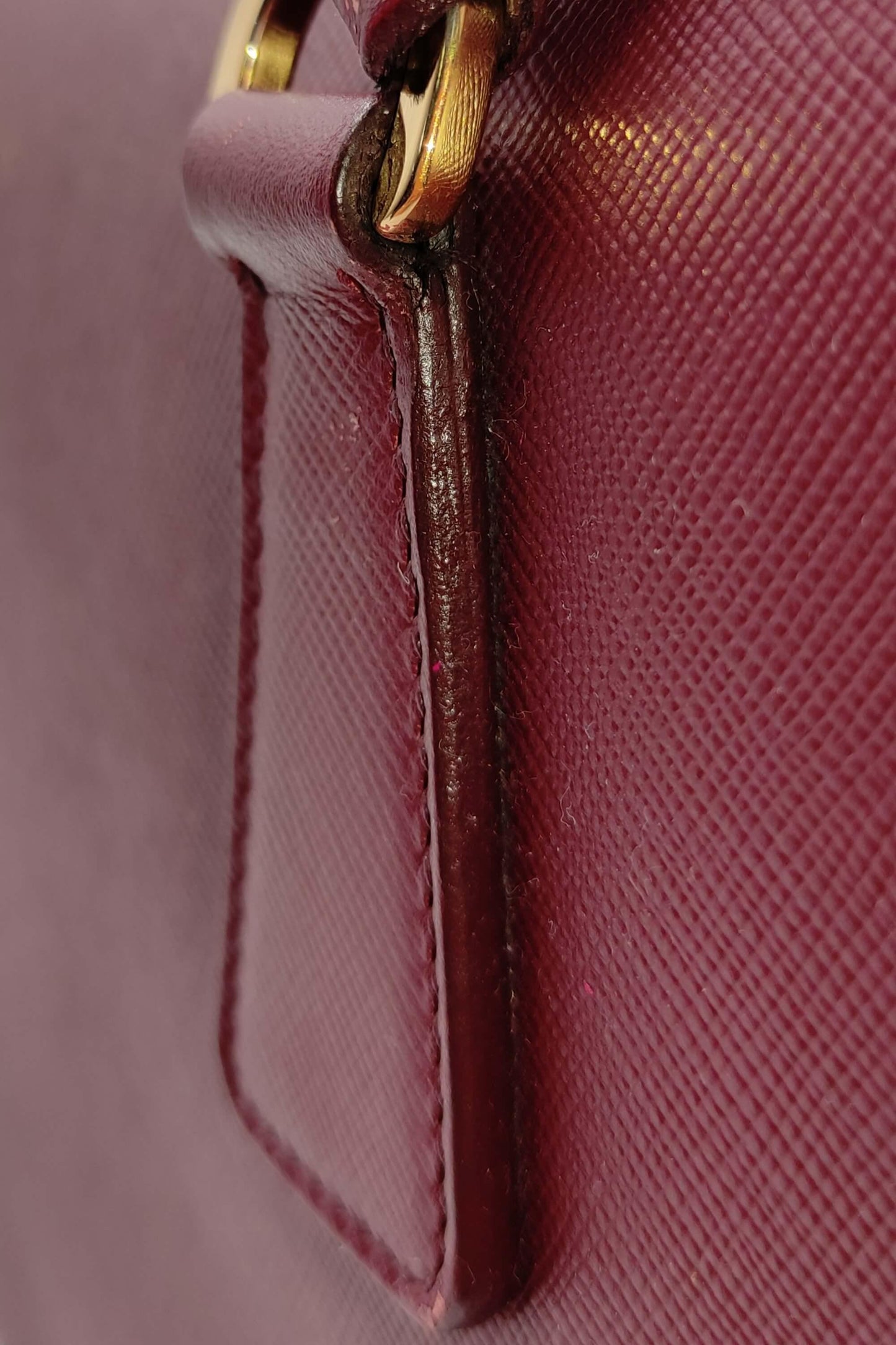 Saffiano Lux Top Handle Bauletto Cerise