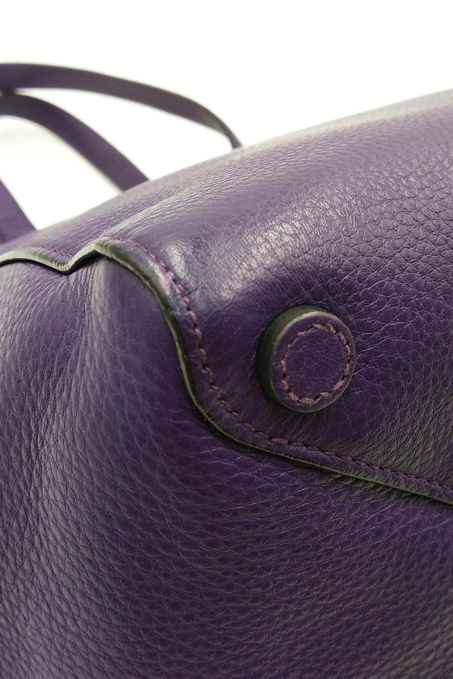 Vitello Daino Tote Viola