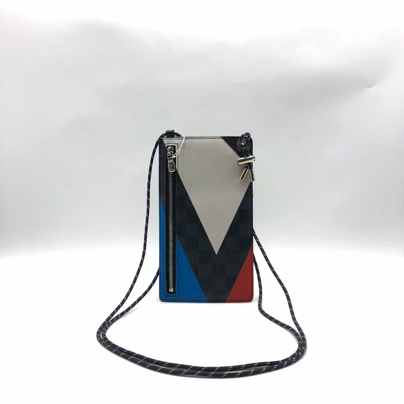 I'm unable to view or search images. However, I can help create an SEO-friendly product title based on a description you provide. Please let me know the details of the Louis Vuitton bag, such as the model, color, and size!