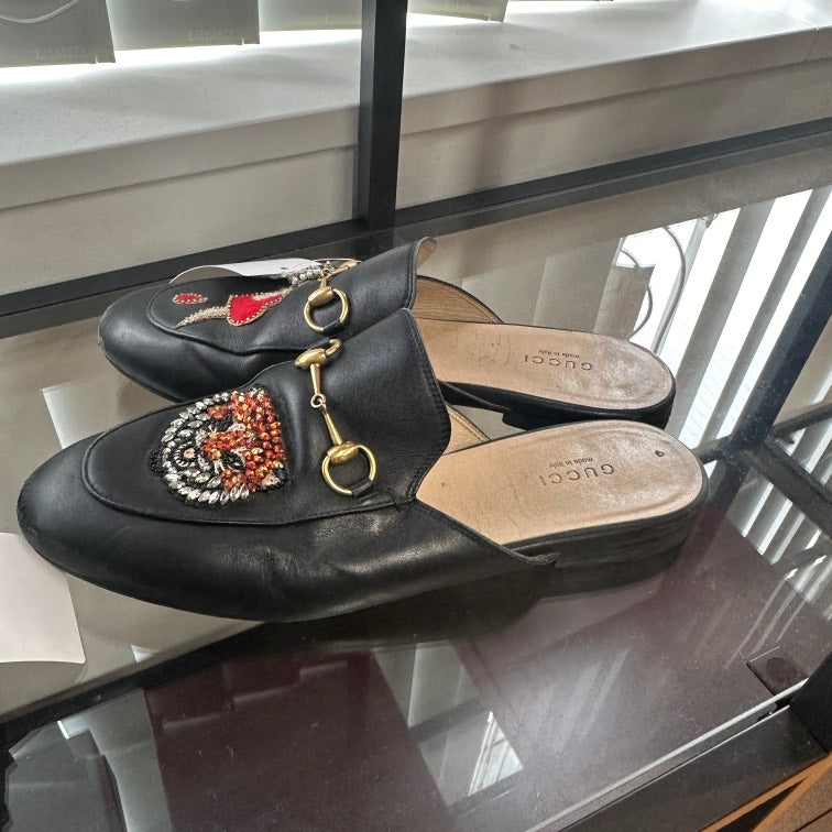 Gucci Black Leather Loafers with Embroidered Tiger and Heart - Size 9/38.5