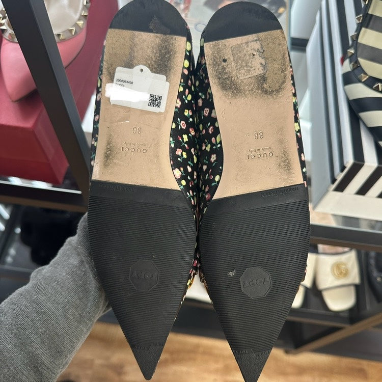 Gucci Floral Print Pointed-Toe Flats with Gold Hardware - Size 36