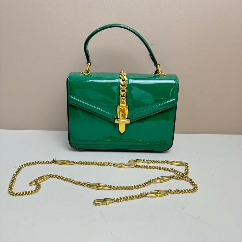 Gucci Patent Leather Chain Bag in Green - Versatile 2-Way Medium Handbag with Gold Hardware