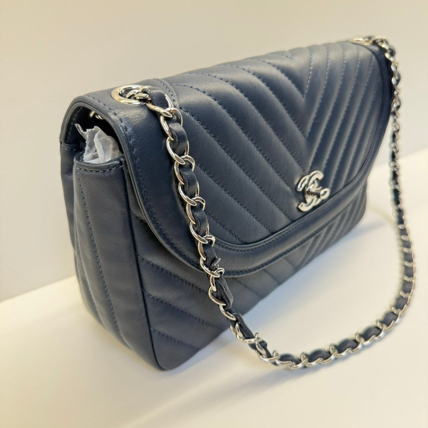 Chanel Chevron Navy Lambskin Single Flap Bag Medium