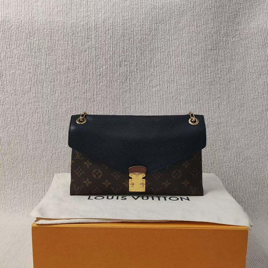 Louis Vuitton Monogram Canvas Black Leather Pochette MÃƒÆ’Ã‚Â©tis Bag Medium