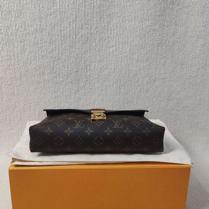 Louis Vuitton Monogram Canvas Black Leather Pochette MÃƒÆ’Ã‚Â©tis Bag Medium