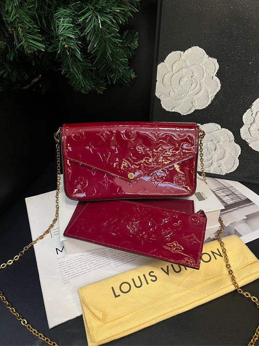 Louis Vuitton Plum Patent Leather Crossbody Bag 21.5cm