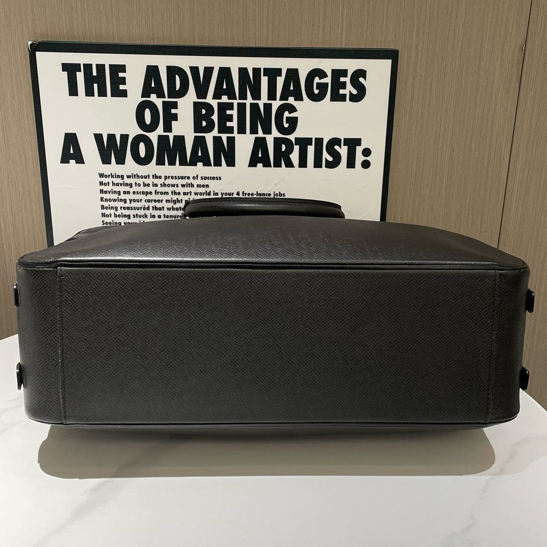 Louis Vuitton Black Leather Briefcase 2011 Medium