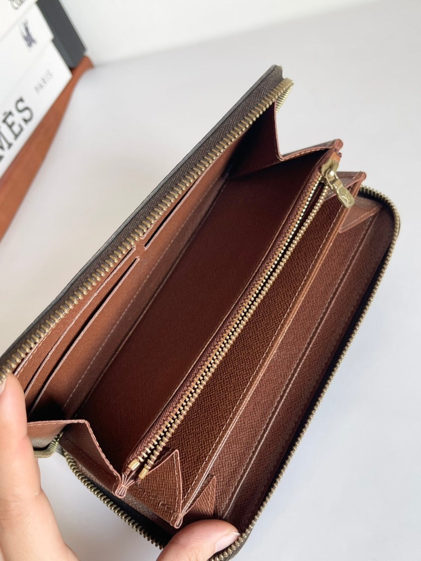 Louis Vuitton Monogram Wallet Brown Large