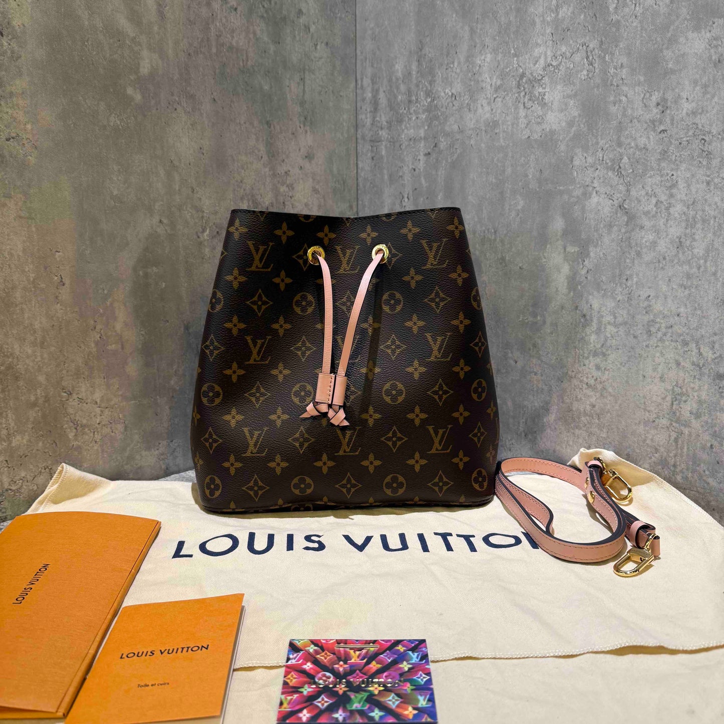 Louis Vuitton Neonoe Monogram Brown Bucket Bag
