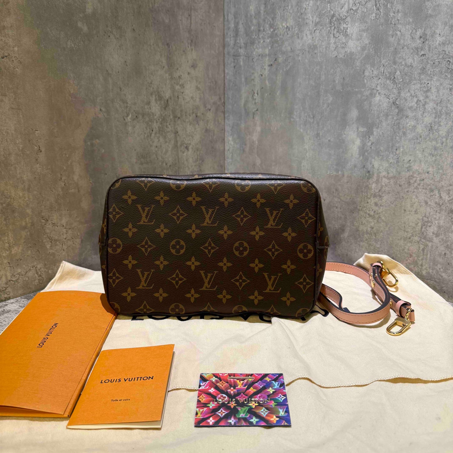 Louis Vuitton Neonoe Monogram Brown Bucket Bag
