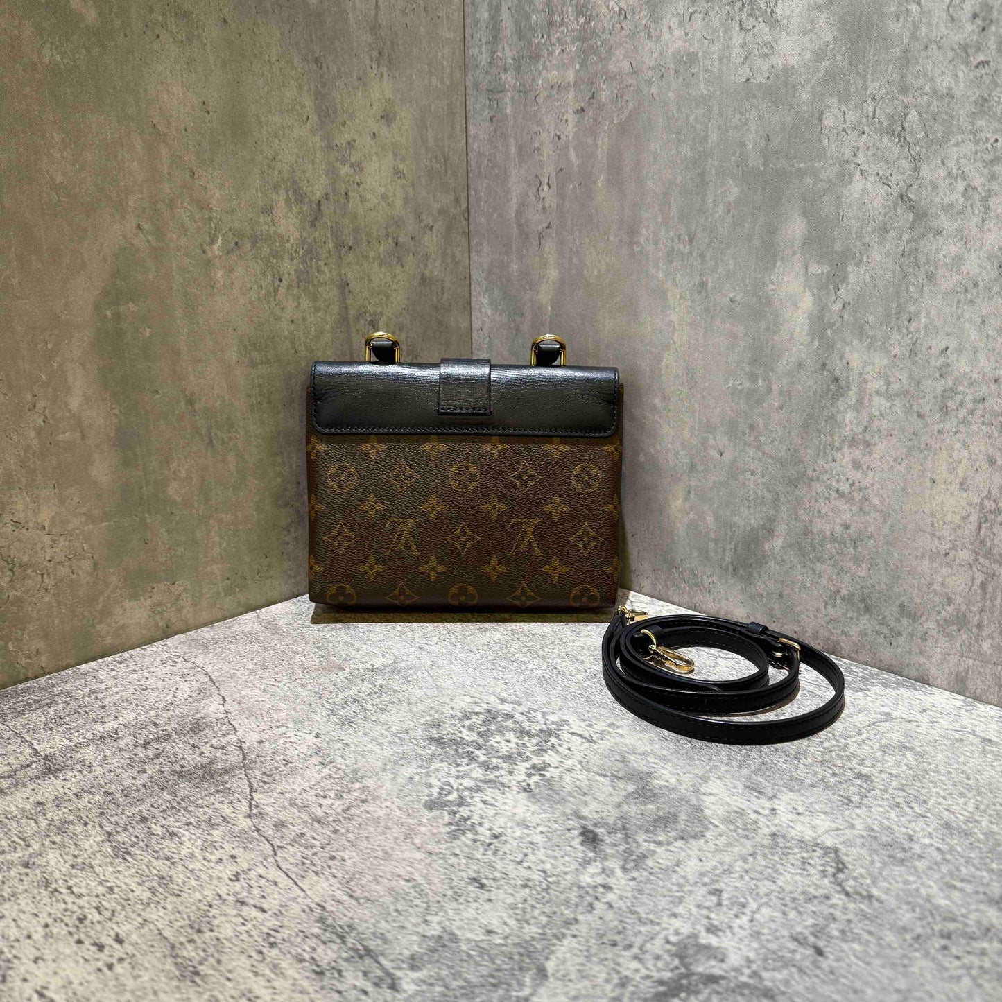 louis vuitton locky bb brown and black handbag