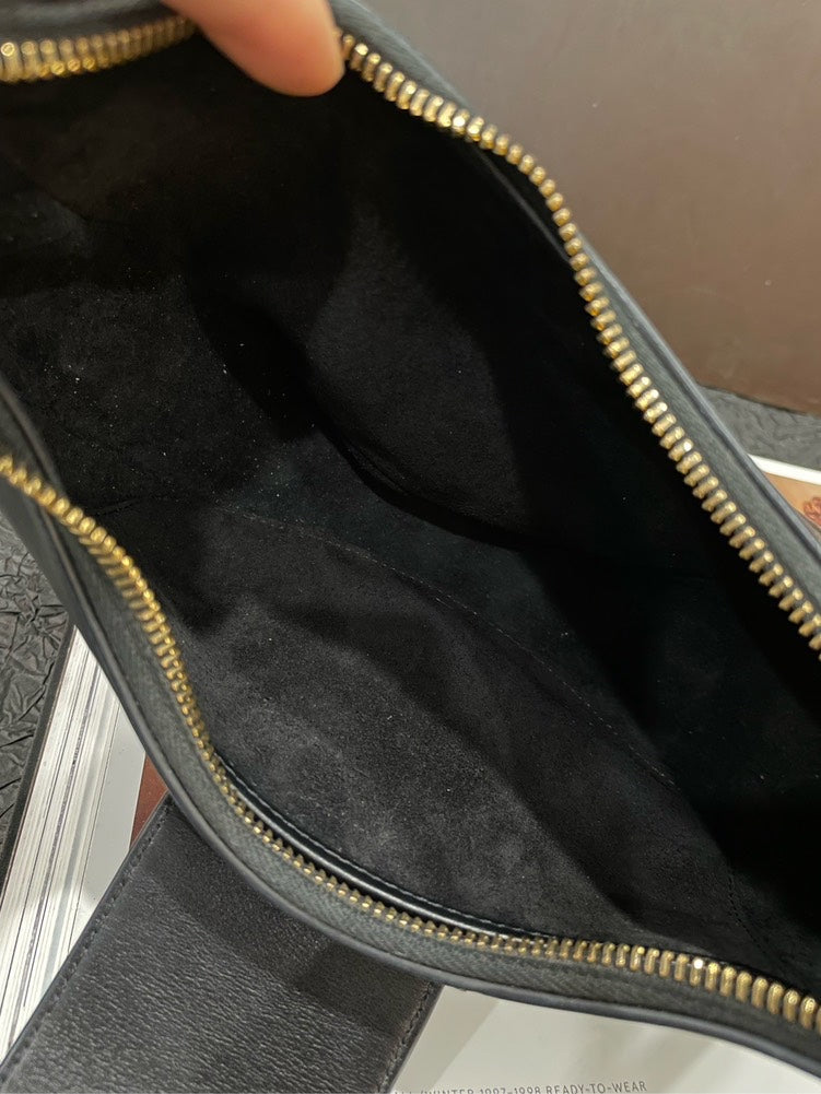 Celine Triomphe Ave Black Leather Hobo Shoulder Bag Medium