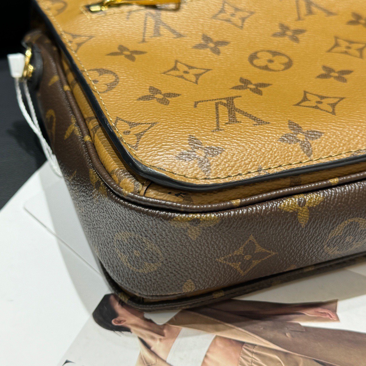 Louis Vuitton Pochette Metis Monogram Canvas Beige Medium