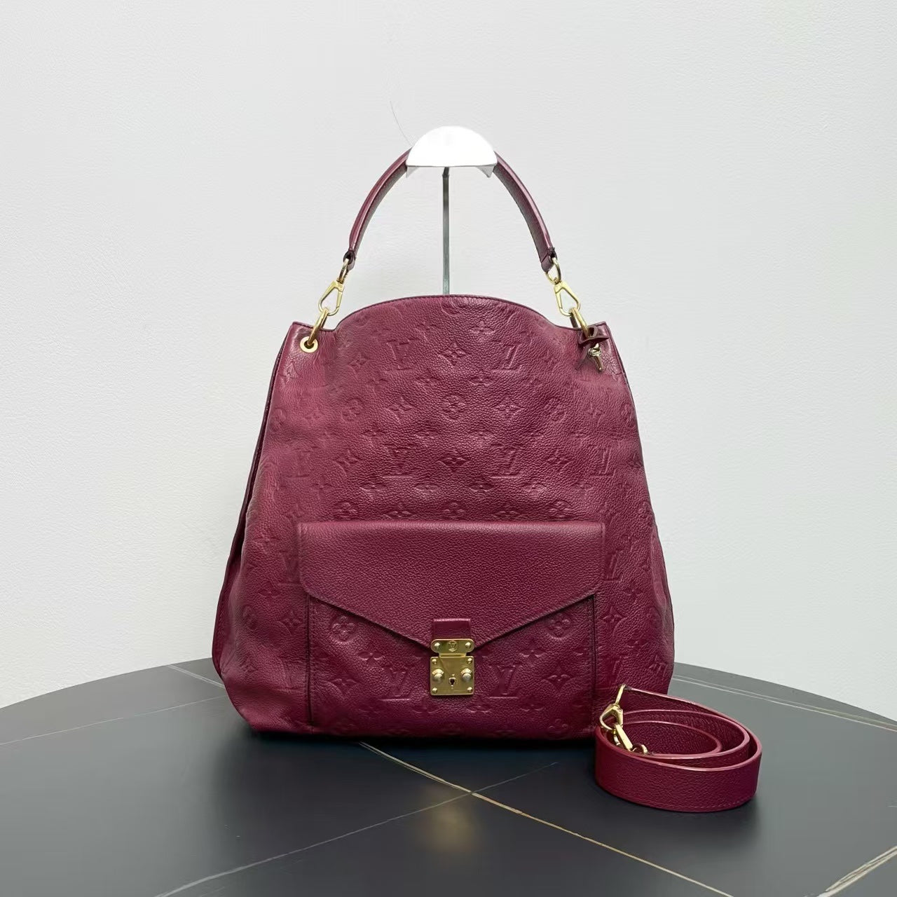 Louis Vuitton MÃƒÆ’Ã‚Â©tis Tote Bag Burgundy