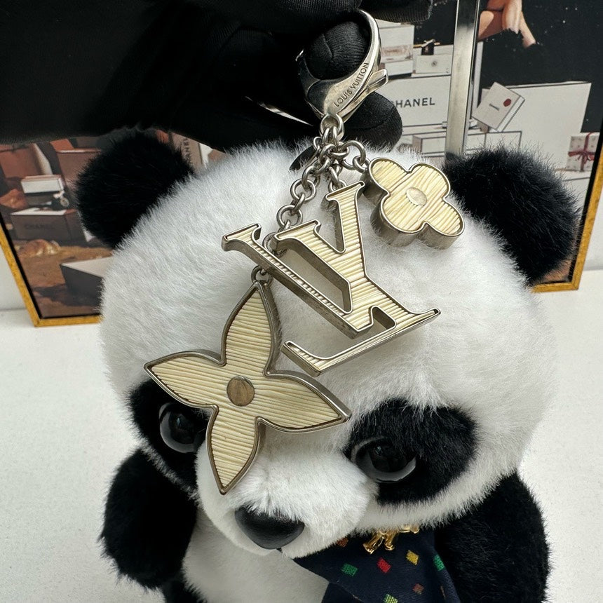 Louis Vuitton Fleur de Monogram Keychain Gold Accessory