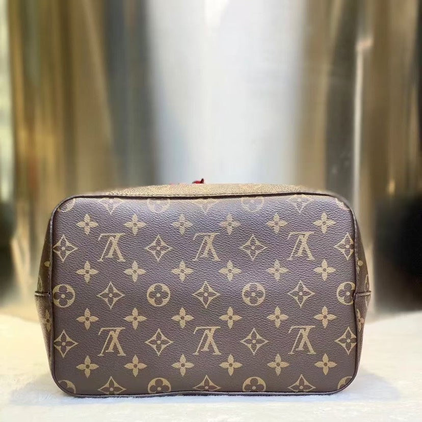 Louis Vuitton NoÃƒÆ’Ã‚Â© Red Bucket Bag