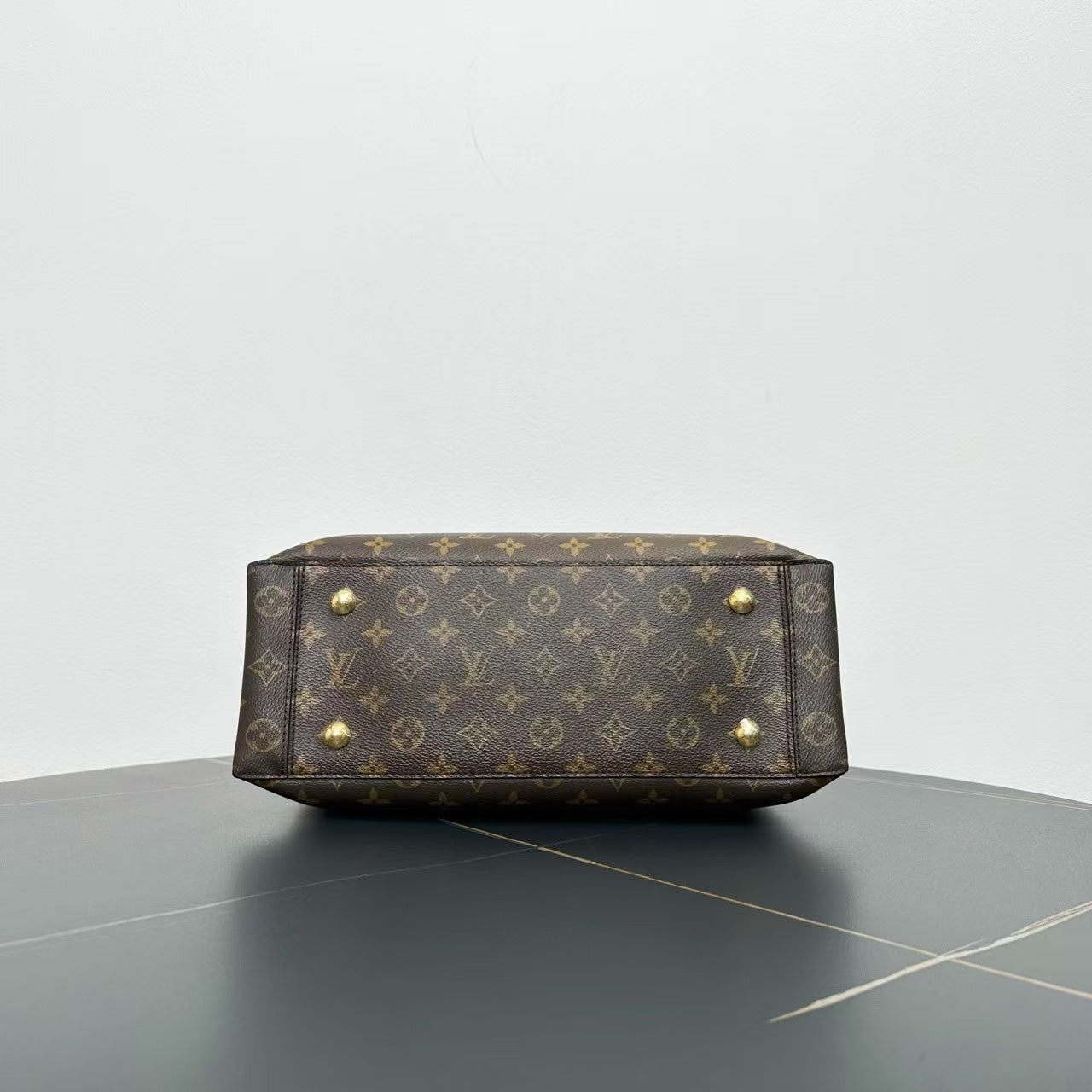 Louis Vuitton Montaigne MM Monogram Canvas Two Way Bag