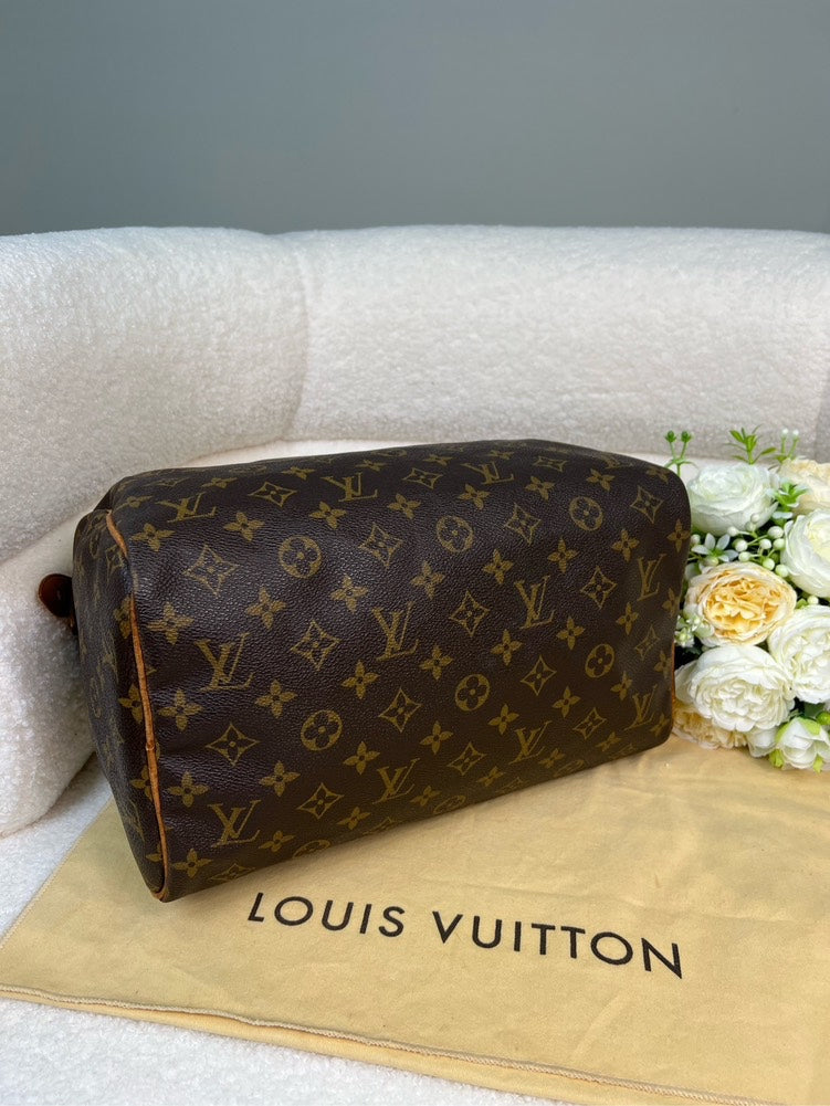 Louis Vuitton Speedy 30 Monogram Canvas Handbag