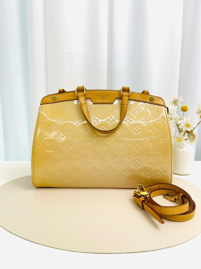 Louis Vuitton Wilshire Yellow Vernis Handbag