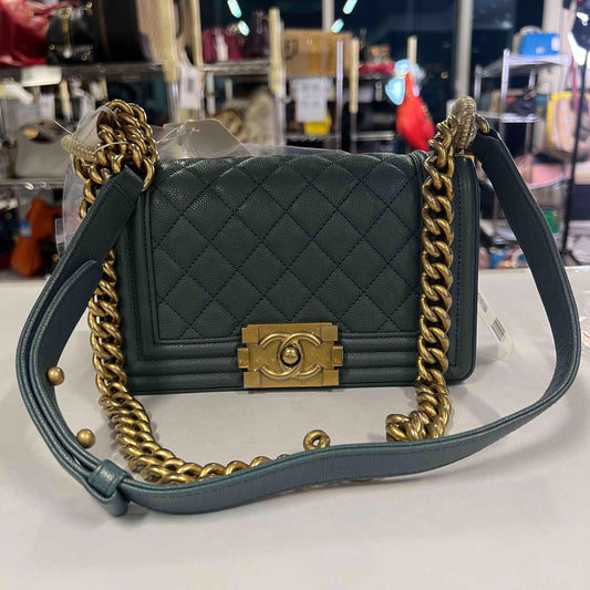 Preloved Chanel Le Boy Calfskin Shoulder Bag in Teal