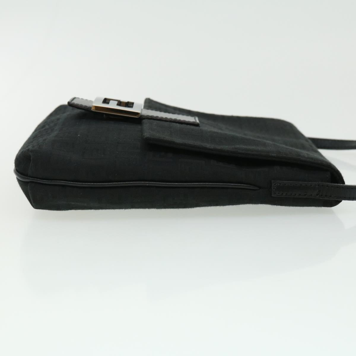 FENDI Zucchino Canvas Shoulder Bag Black rd2796