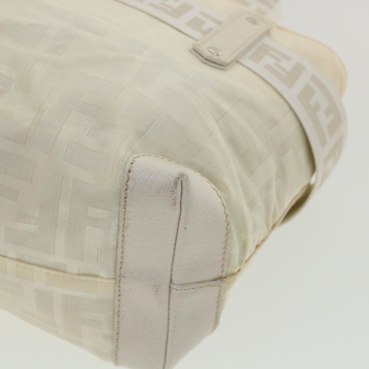 FENDI Zucca Canvas Hand Bag Nylon Leather White rd3994