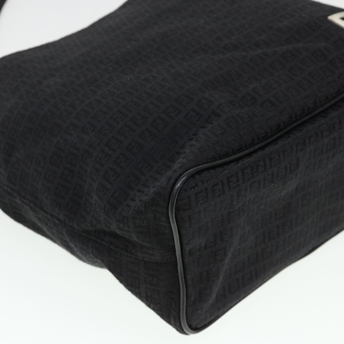 FENDI Zucchino Canvas Shoulder Bag Black rd4513