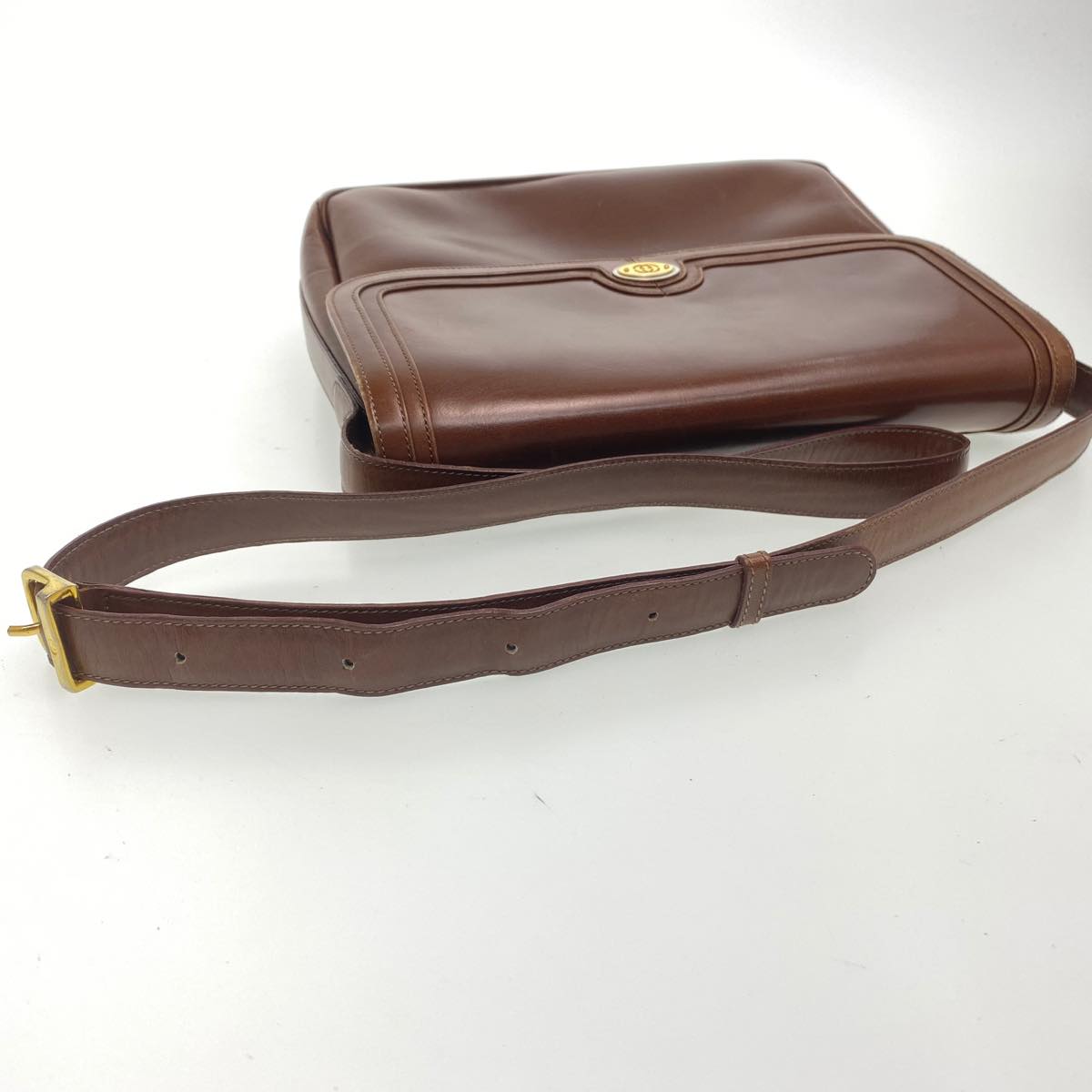 GUCCI Leather Shoulder Bag Brown rd458
