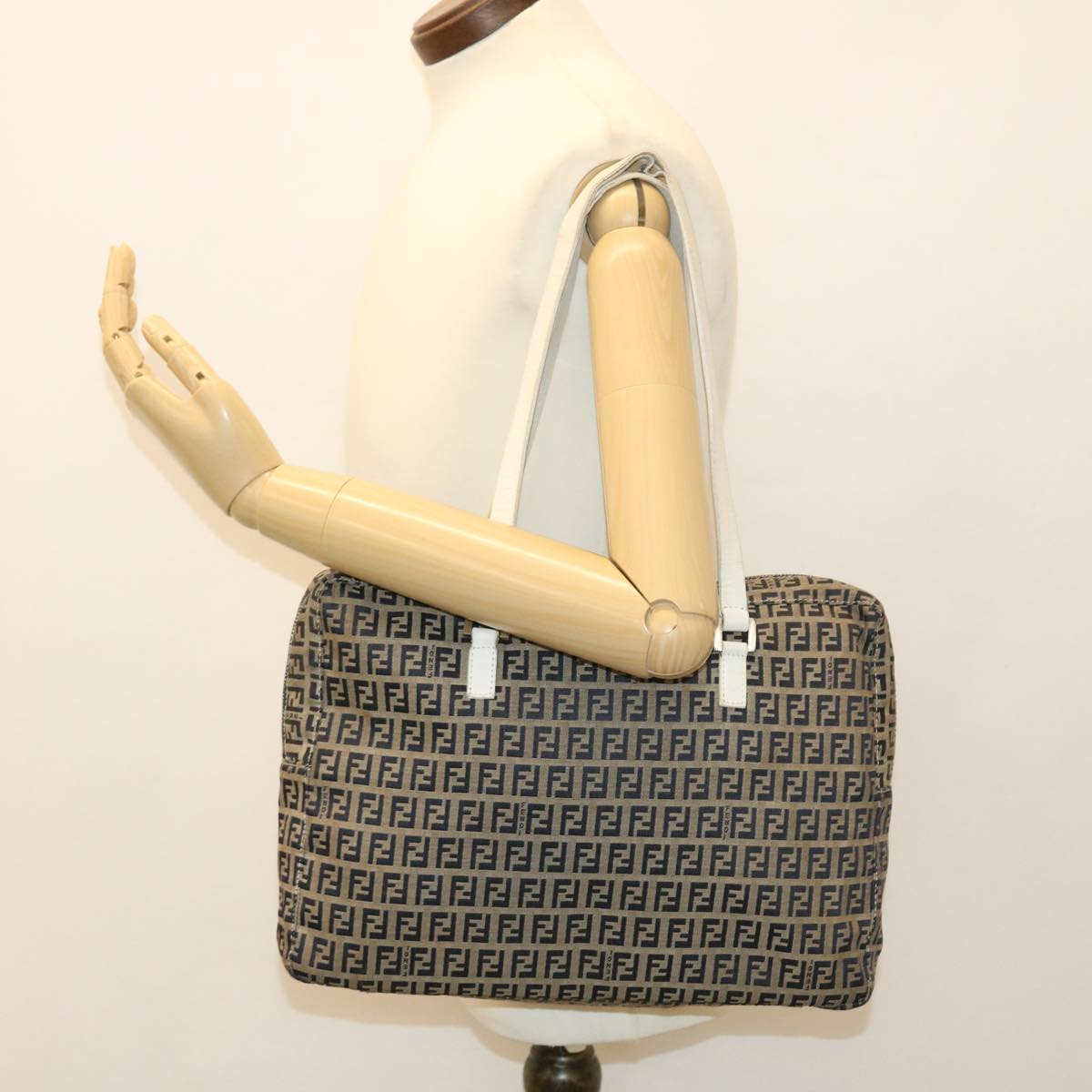 FENDI Zucchino Canvas Shoulder Bag Nylon Navy rd4608